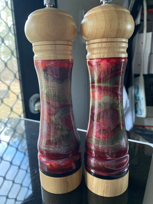 Salt and pepper Grinders 22cm tall (example pics only)